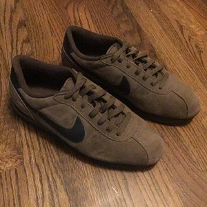 nike cortez leather brown